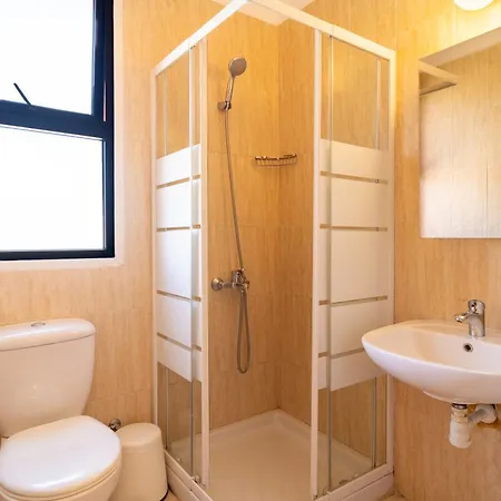 Mirabella Mackenzie 1 Bedroom Flat Near The Sea Apartamento *
