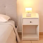 Apartment Mirabella Mackenzie 1 Bedroom Flat Near The Sea