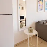 Apartment Mirabella Mackenzie 1 Bedroom Flat Near The Sea *