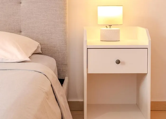 Apartament Mirabella Mackenzie 1 Bedroom Flat Near The Sea