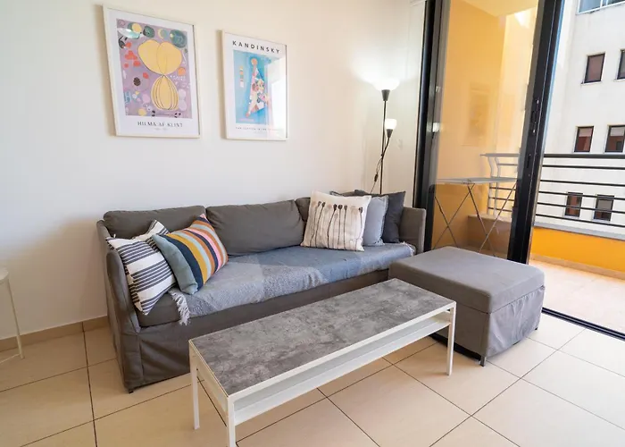 Mirabella Mackenzie 1 Bedroom Flat Near The Sea *