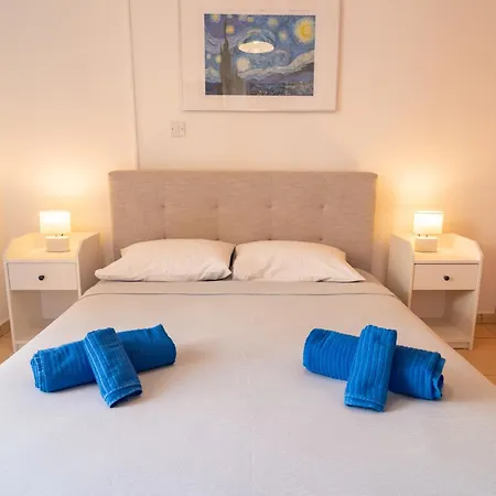 Mirabella Mackenzie 1 Bedroom Flat Near The Sea 라르나카