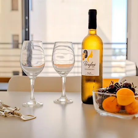 아파트 Mirabella Mackenzie 1 Bedroom Flat Near The Sea 라르나카